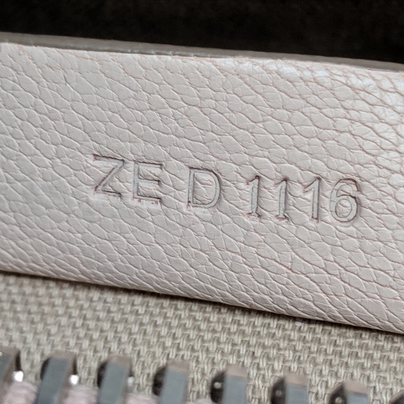 SOLD Givenchy Small Beige Antigona - Picture 4 of 8